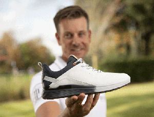 Giày đánh golf Ecco – Cơn sốt khuấy đảo thị trường