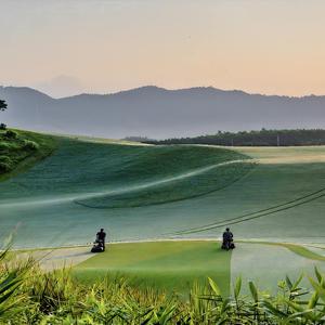 Có gì bên trong sân golf đẹp nhất Việt Nam?
