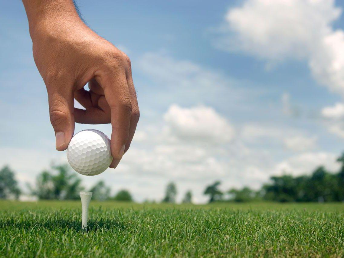 Các bài tập và kỹ thuật rèn luyện trên sân tập golf