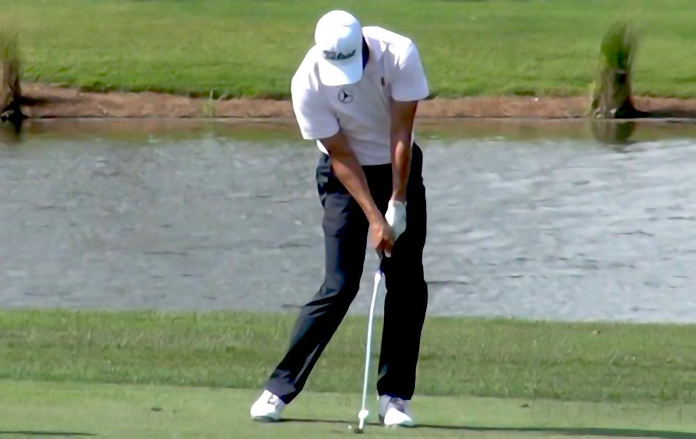 Cách Tạo Ra Cú Đánh Có Độ Xoáy Cho Bóng Golf: 3 Mẹo Đơn Giản