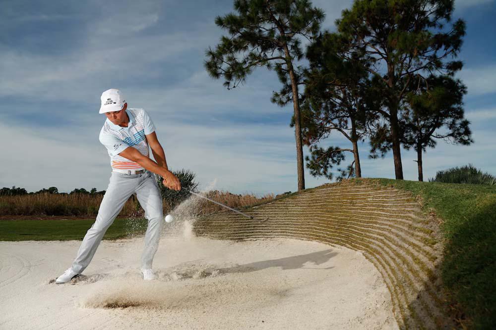 Sử dụng cổ tay nhiều khi đánh cát