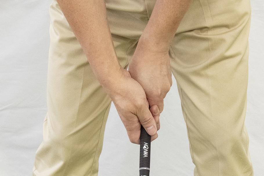 Cách cầm grip tiêu chuẩn, tránh những lỗi thường gặp trong golf