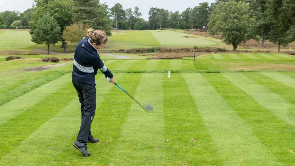 7 Sai Lầm Chơi Golf Mà Các Nữ Golfer Thường Mắc Phải