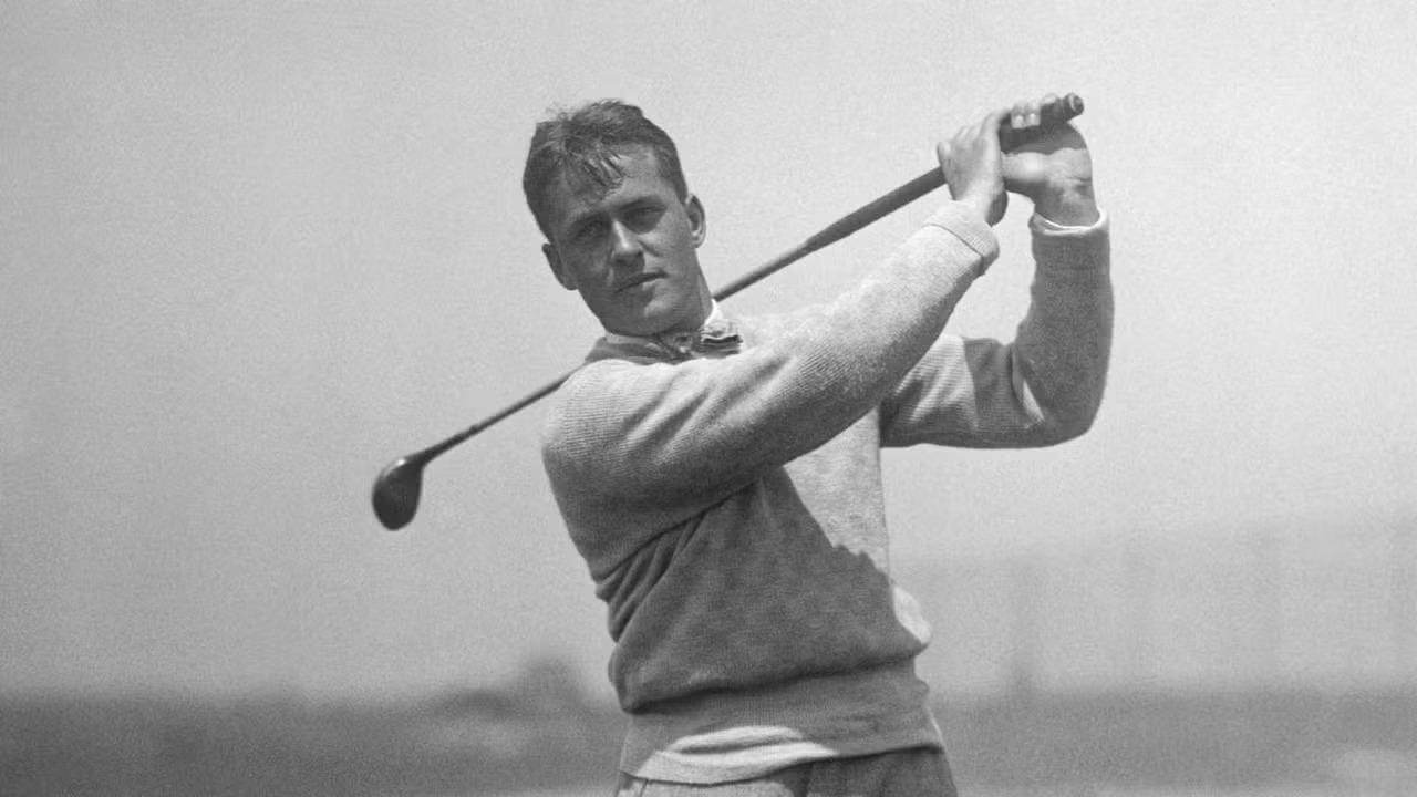 Golfer huyền thoại Bobby Jones
