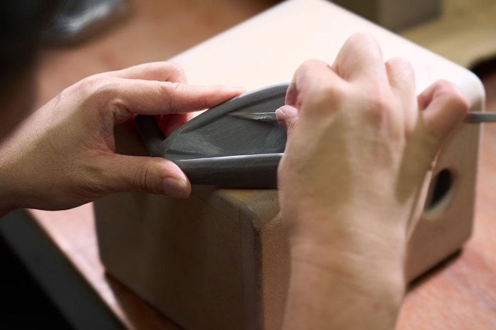 Gậy Sắt TB Iron Mới của Fourteen Sắp Ra Mắt - Một Thách Thức Mới