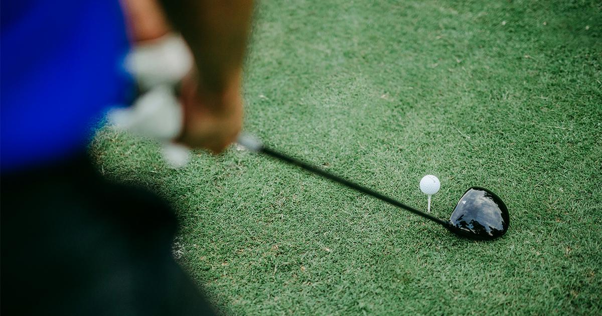 Giải thích về góc loft của gậy Driver – Cách góc loft ảnh hưởng đến khoảng cách và hướng bóng trong golf