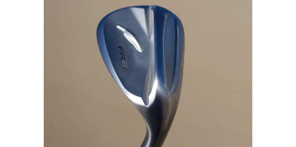 Gậy Wedge Fourteen FR-3 Diamond Black Satin